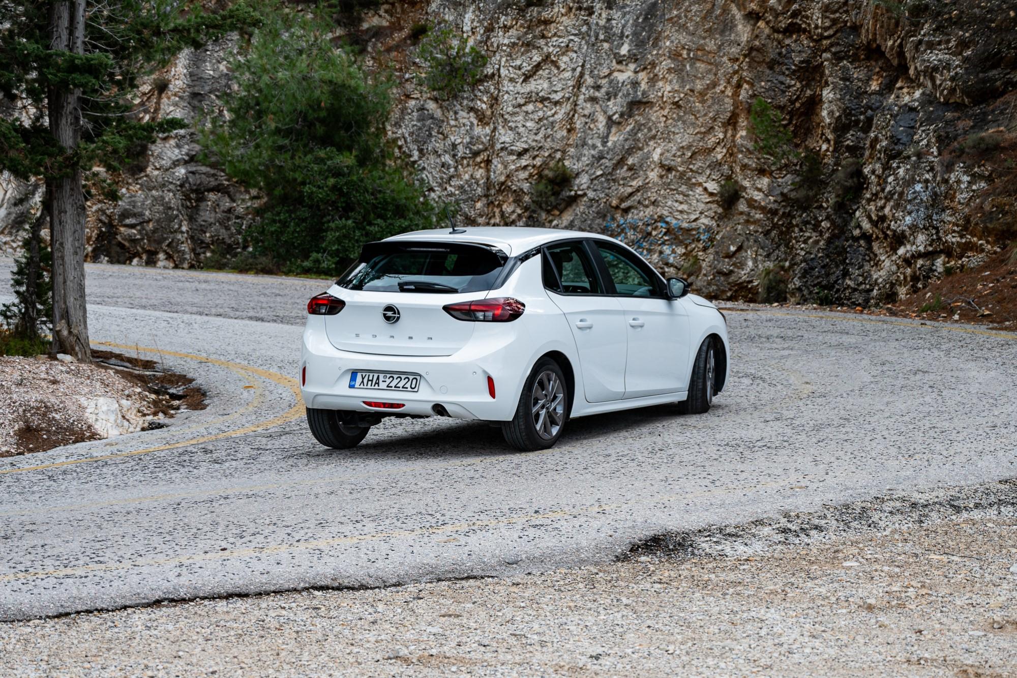 Test: Opel Corsa 1.2T AT8 100Ps 