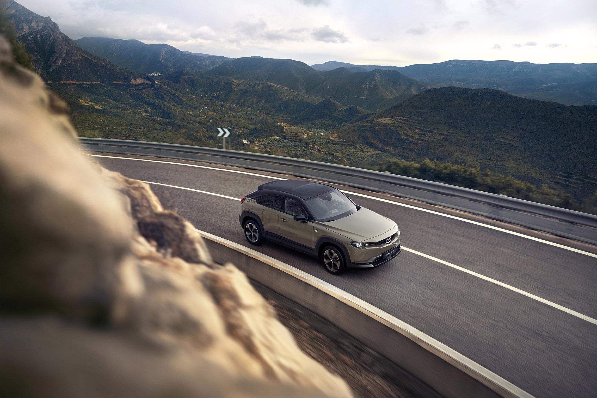 Η Mazda αποκαλύπτει το Mazda MX-30 e-Skyactiv R-EV στην Ευρώπη