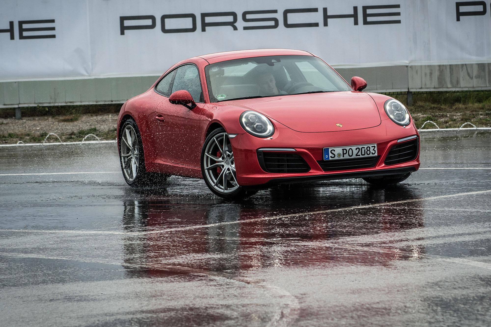 Porsche: Έρχεται η Sport υβριδική 911