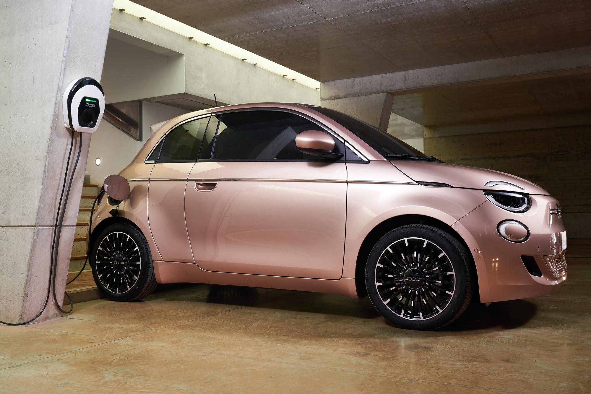 Small Car of the Year το Fiat 500e