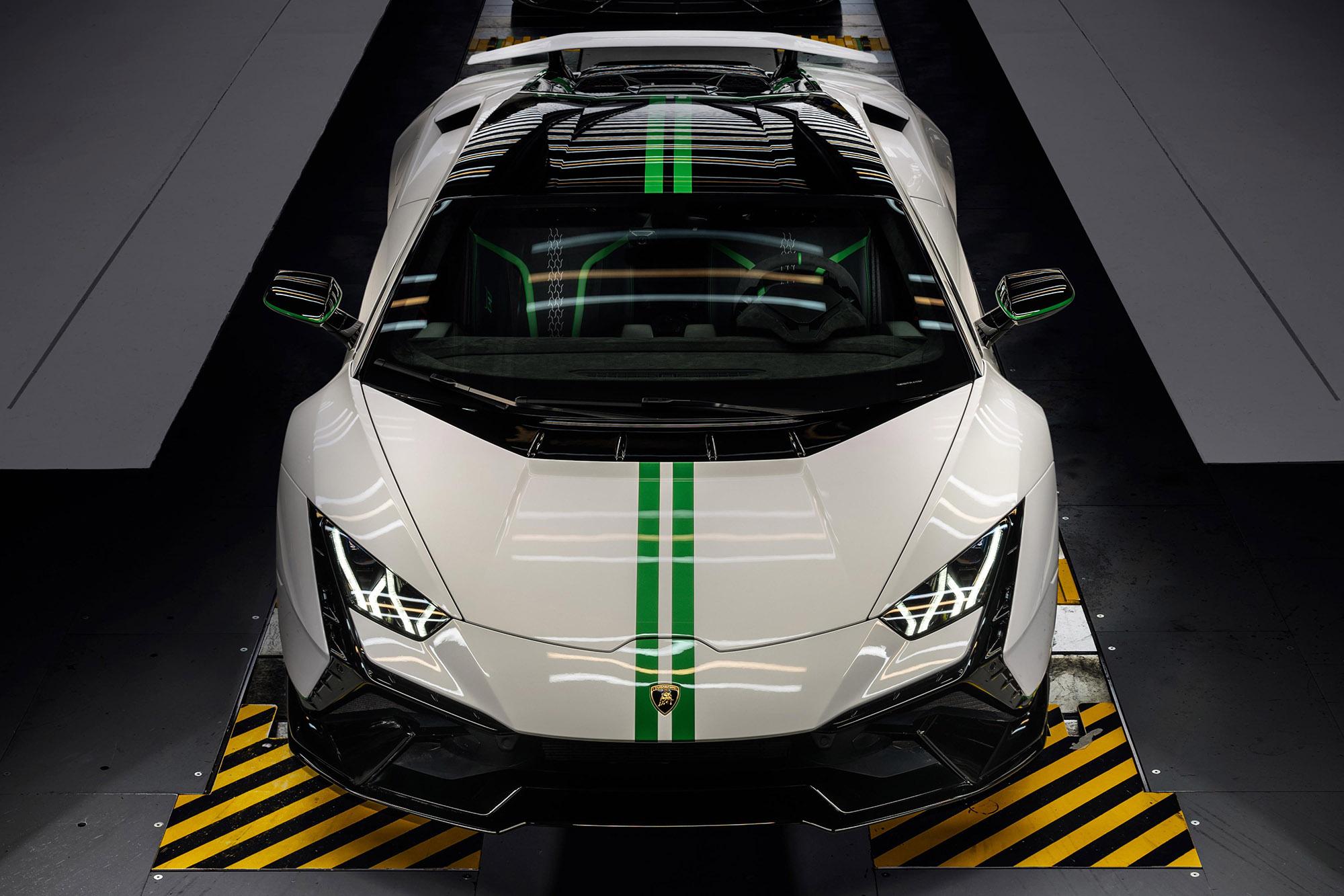 Η Lamborghini γιορτάζει την 60η επέτειό της με τρεις Huracan περιορισμένης παραγωγής