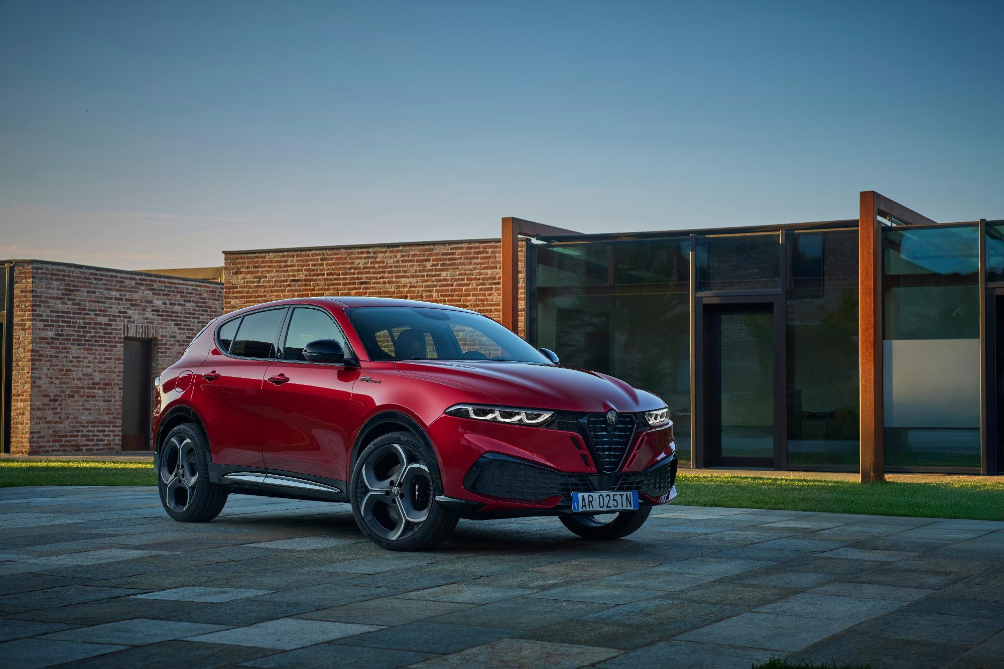 Η Alfa Romeo παρουσιάζει την facelifted Tonale