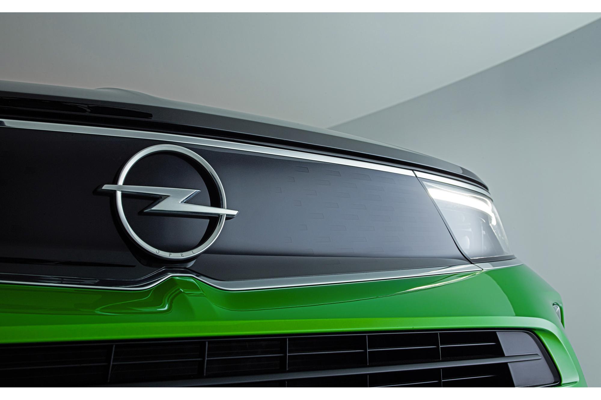 Το Νέο Opel Mokka Λανσάρει ένα Νέο ‘Κεραυνό’ 