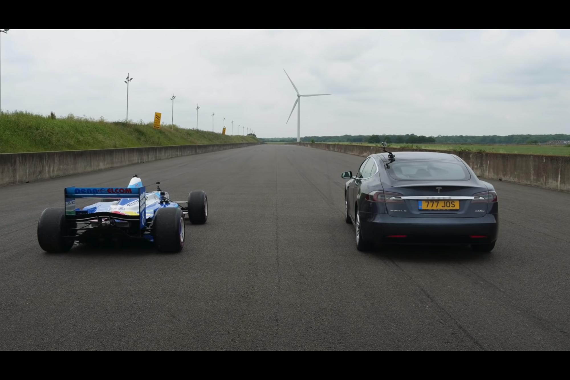 Tesla Model S VS Formula1!