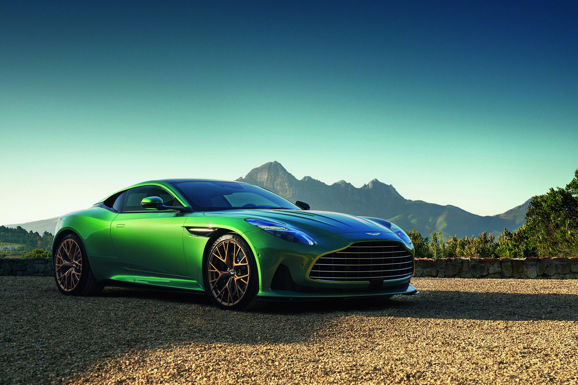 Δείτε την νέα Aston Martin DB12