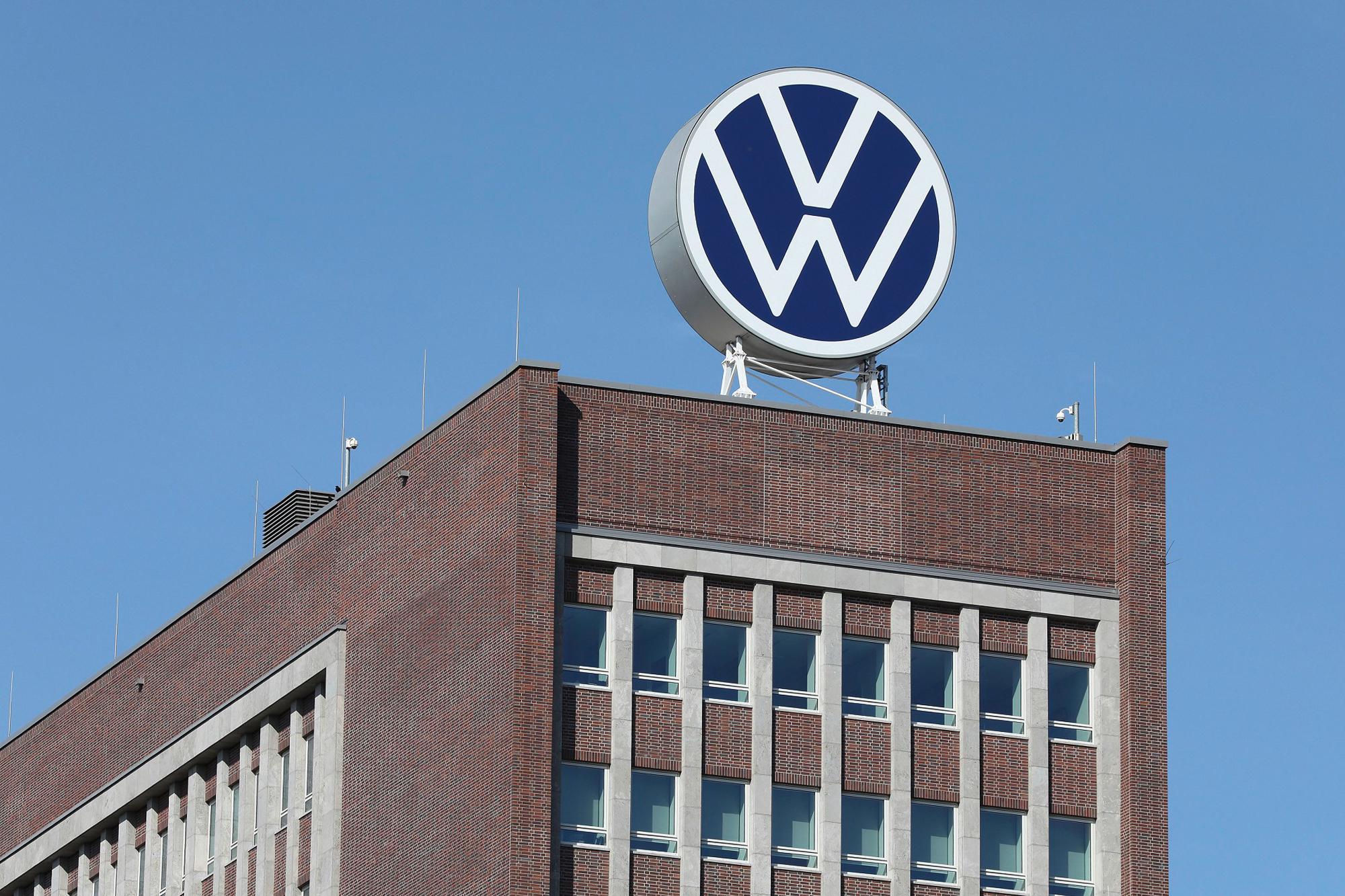 Η Volkswagen διπλασίασε τις πωλήσεις ηλεκτρικών μοντέλων της το 2021