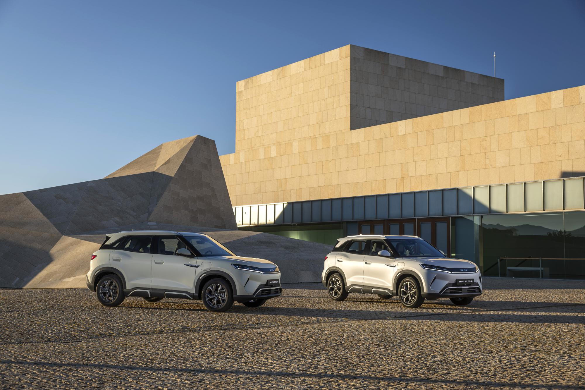 H BYD θα προσφέρει το Atto 2 και ως plug-in υβριδικό