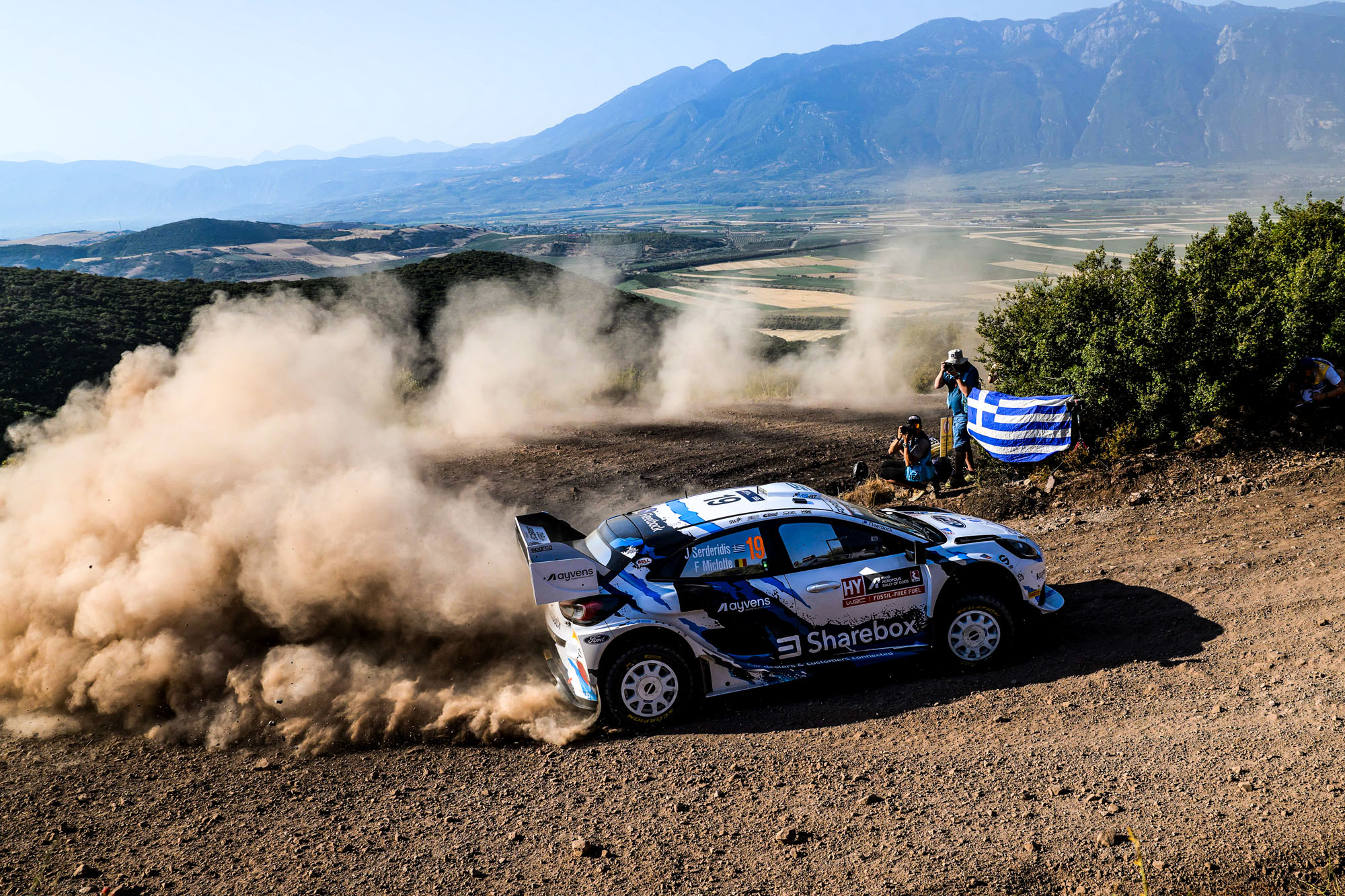 Τριπλό βάθρο για την Hyundai ξανά στην Ελλάδα με τον Neuville νικητή