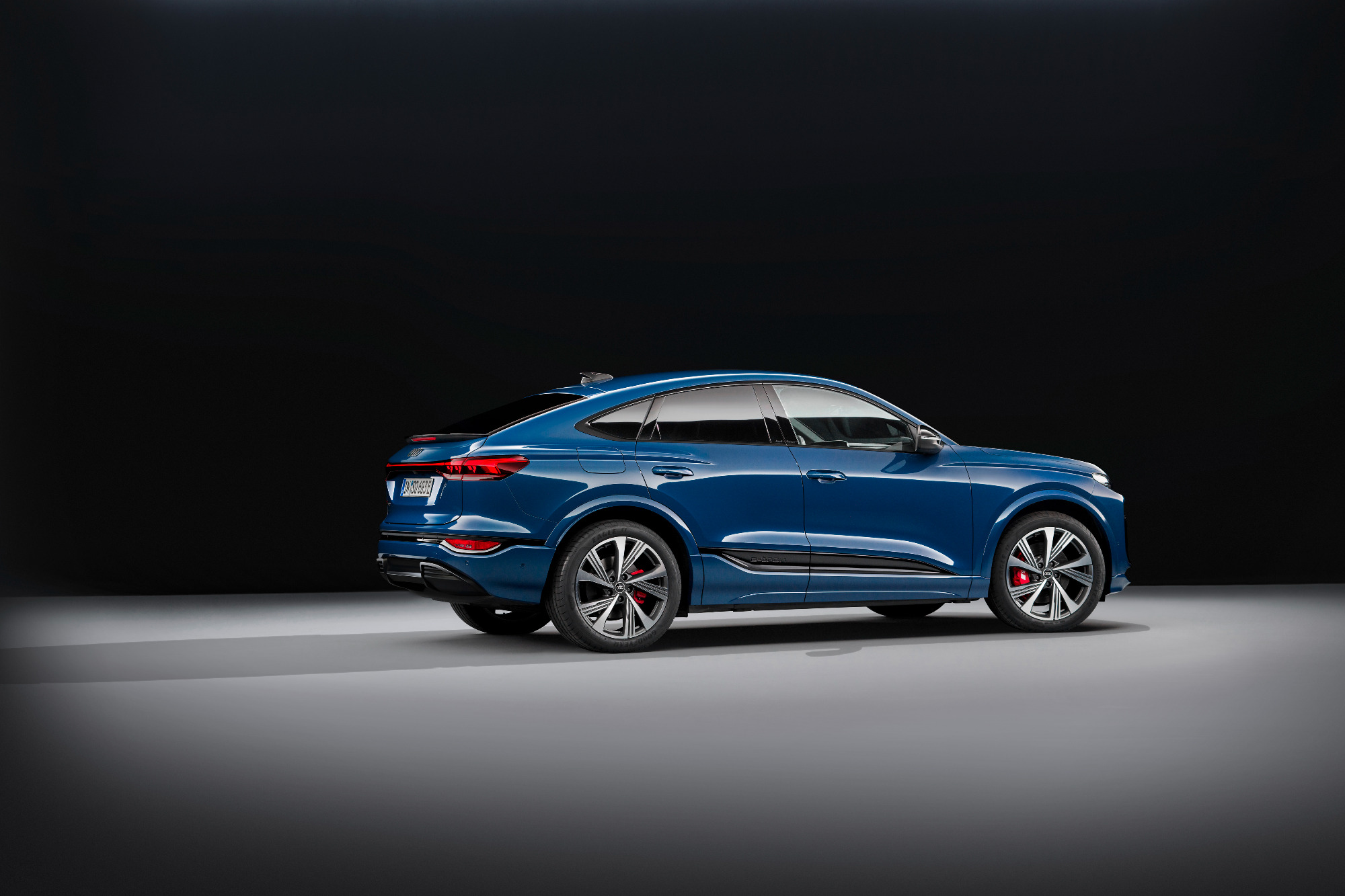 H Audi παρουσιάζει την Sportback έκδοση του Q6 e-tron