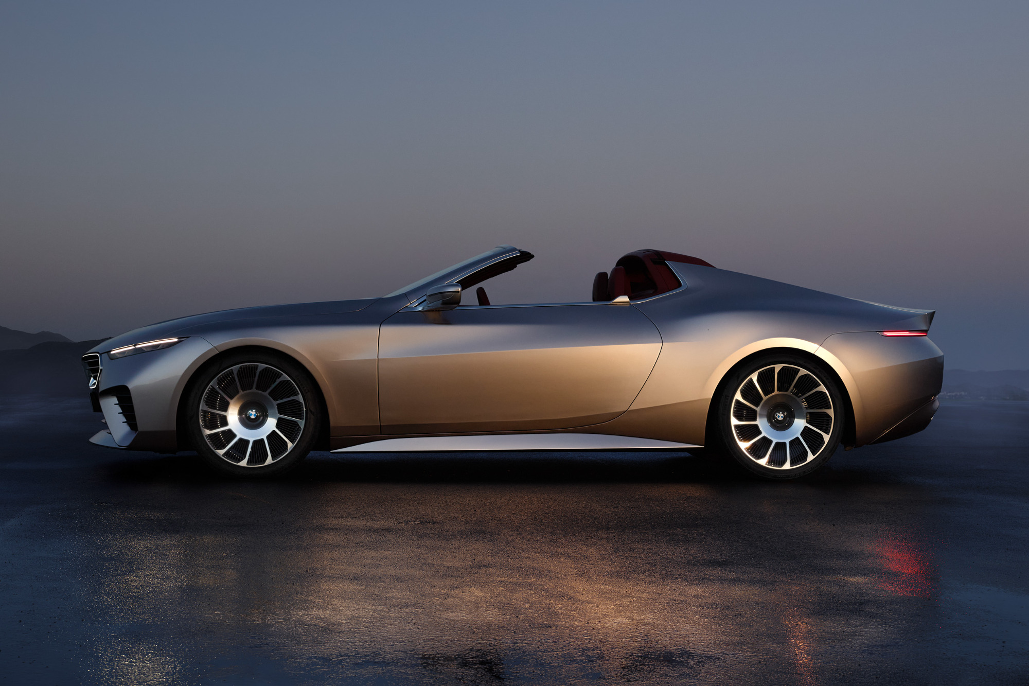 BMW Skytop: Το νέο συλλεκτικό roadster που διαδέχεται την CSL