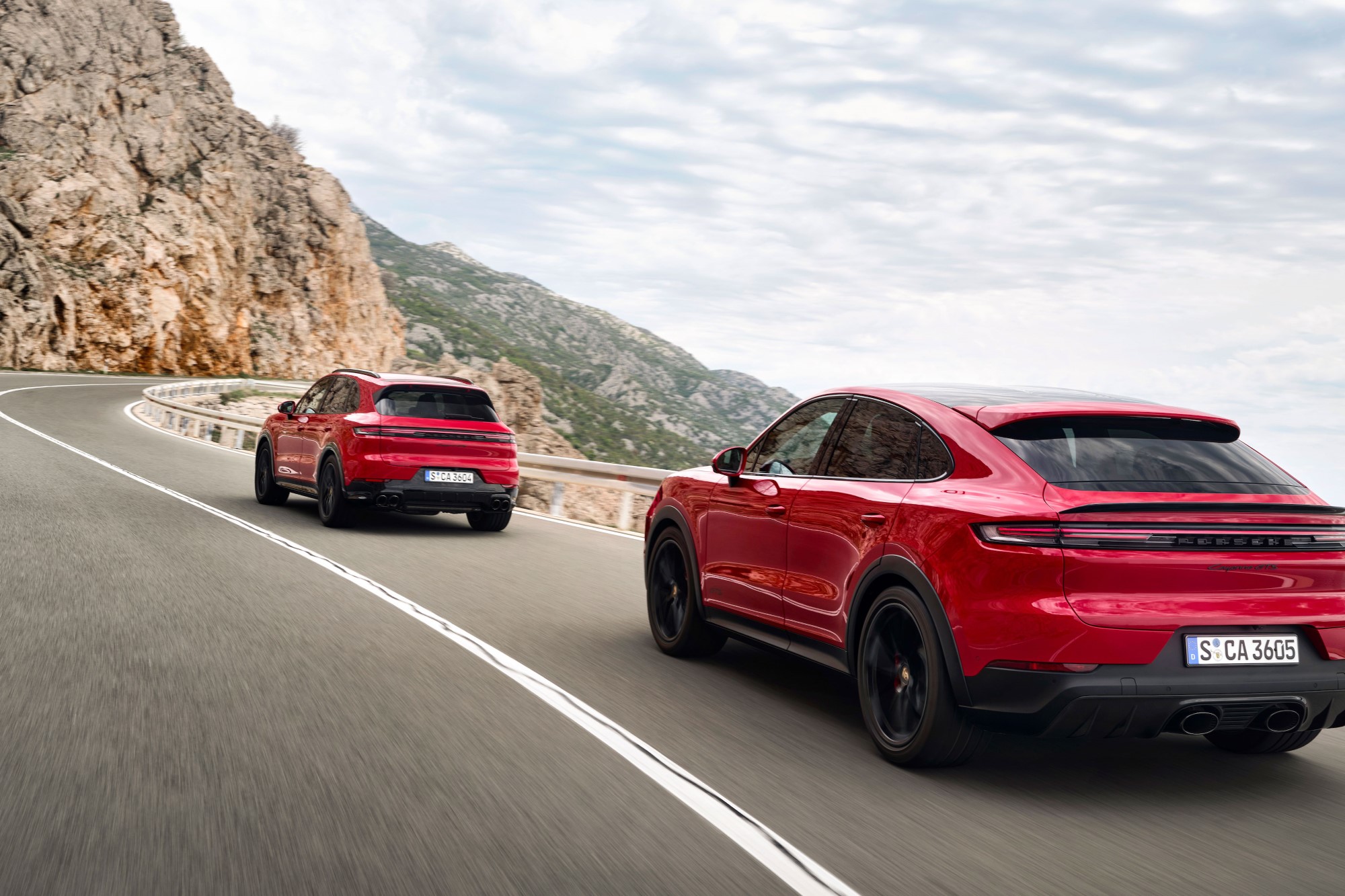 Eκδόσεις GTS με 500Ps  για τις Porsche Cayenne SUV και Coupe