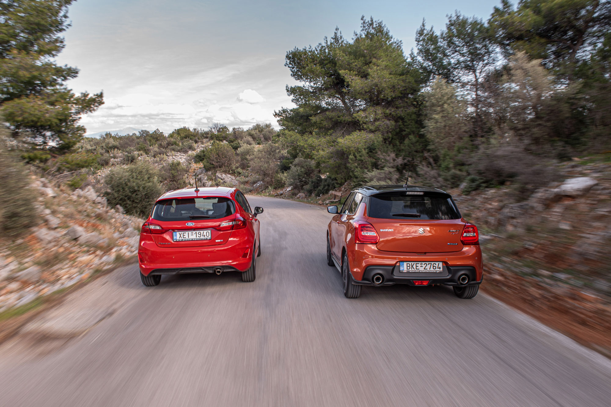 Suzuki Swift Sport Hybrid 129Ps vs Ford Fiesta ST-Line mHEV 155Ps