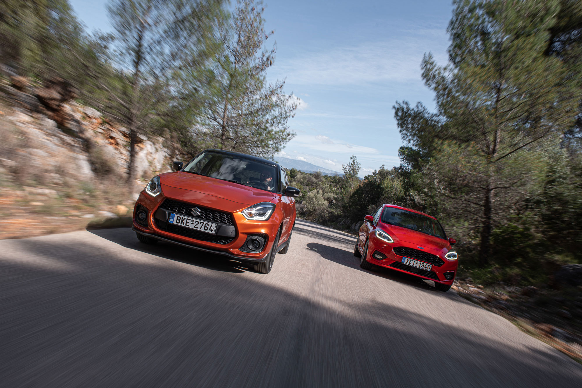 Suzuki Swift Sport Hybrid 129Ps vs Ford Fiesta ST-Line mHEV 155Ps